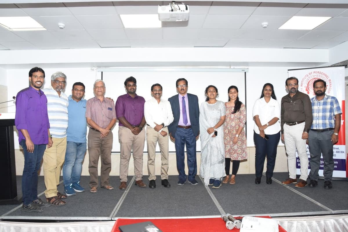 Group photo of participants with Dr. Sundararaman Chintamani at NIPM Business Storytelling event, Hotel Savera Chennai