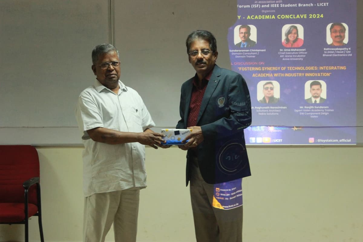 Audience at Beyond the Classroom session, Loyola-ICAM College