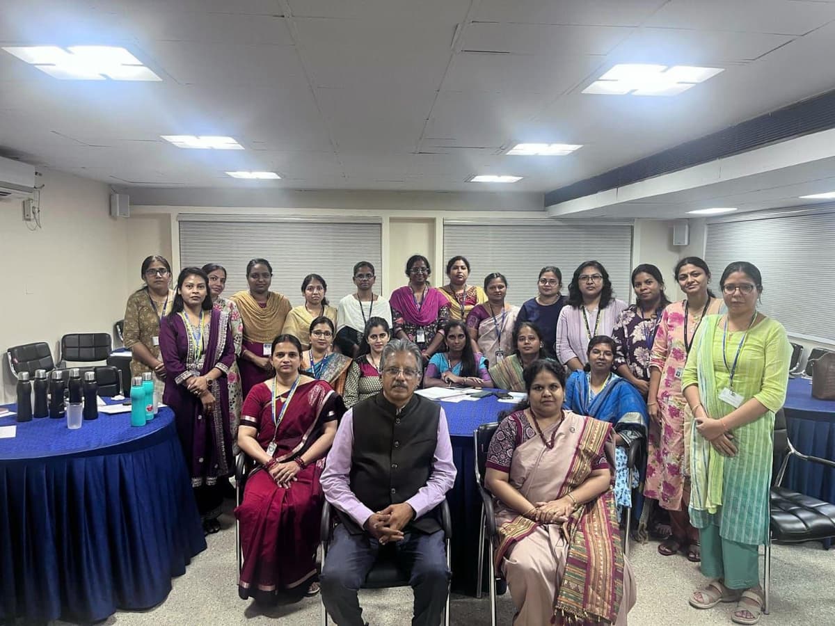 Dr. Sundararaman with senior women managers batch at Indian Bank IMAGE Women Leadership Program