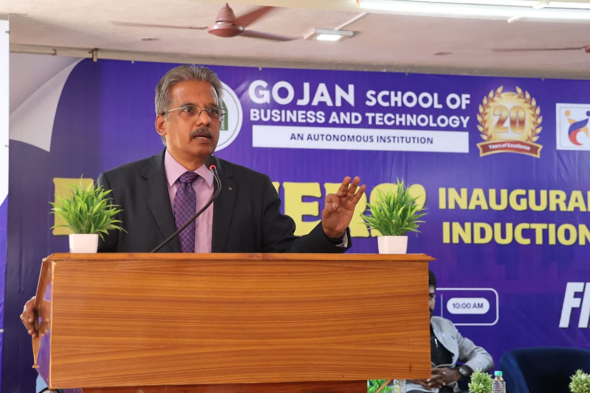 Dr. Sundararaman delivering keynote at Gojan School of Business and Technology Freshers Inaugural