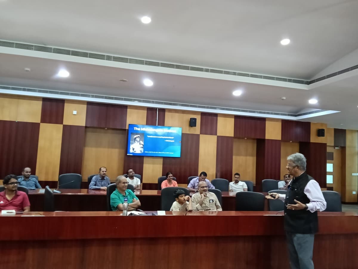 Dr. Sundararaman presenting Reinvention Mindset at Anna Centenary Library