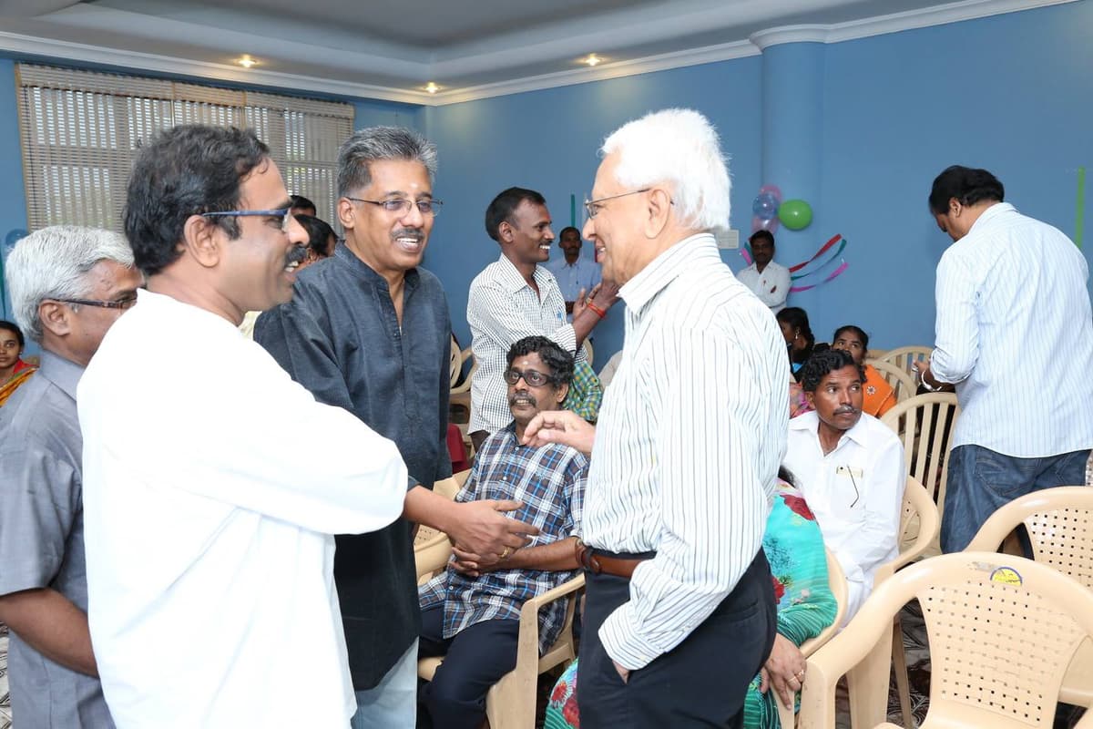 Dr. Sundararaman interacting with audience at Suguna Vilas Sabha