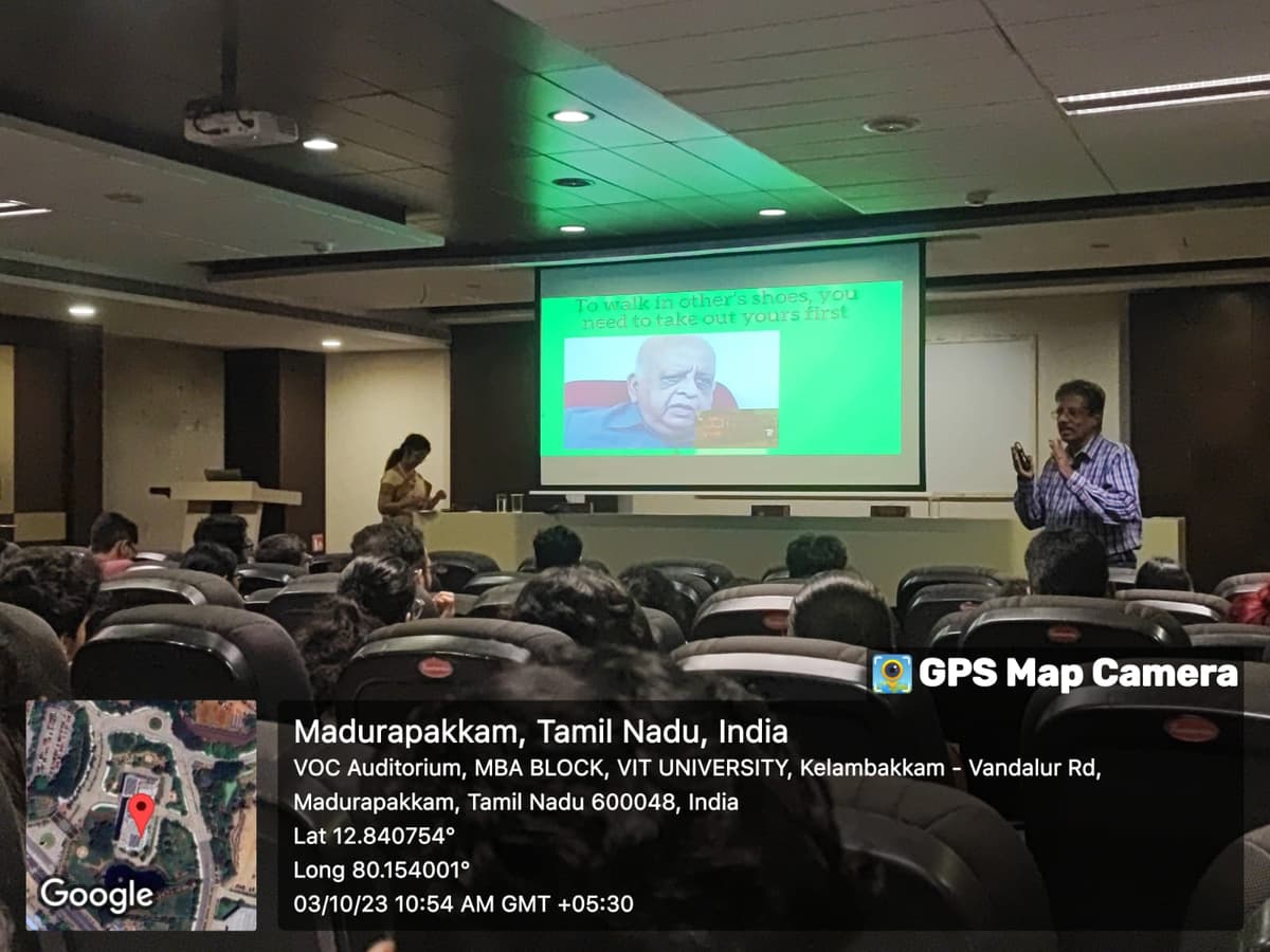 Dr. Sundararaman presenting empathy in Design Thinking at VIT Chennai TechnoVIT 2023