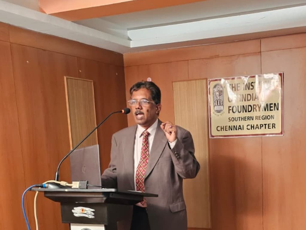Dr. Sundararaman speaking at The Institute of Indian Foundrymen Southern Region Chennai Chapter
