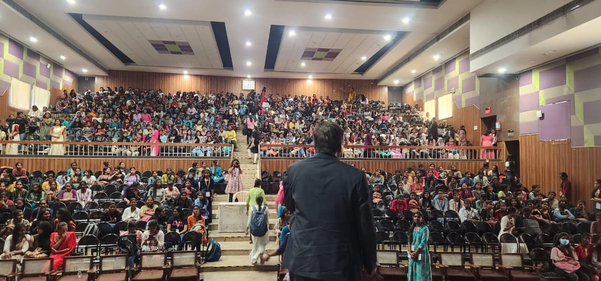 Massive gathering at MANIFEST Youth Conclave, Ethiraj College auditorium