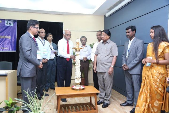Inauguration ceremony with dignitaries and students at TechnoSCAPE 13 VIT Vellore