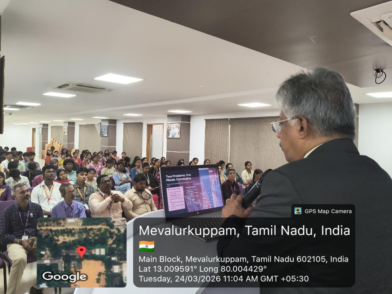 Dr. Sundararaman with faculty at Rajalakshmi Engineering College