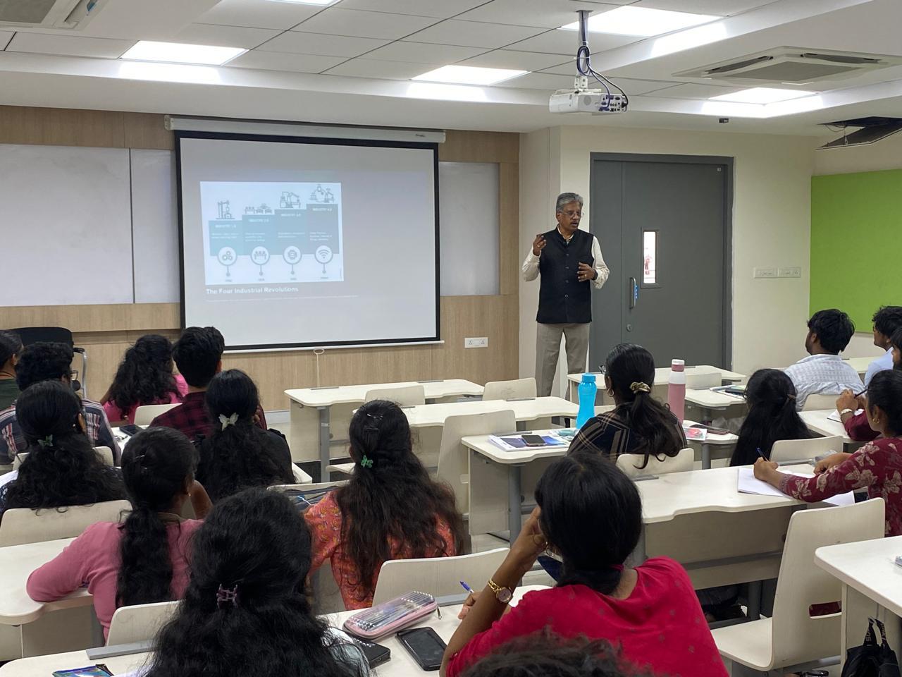 Dr. Sundararaman Chintamani speaking on Industry 4.0 at SSN College of Engineering